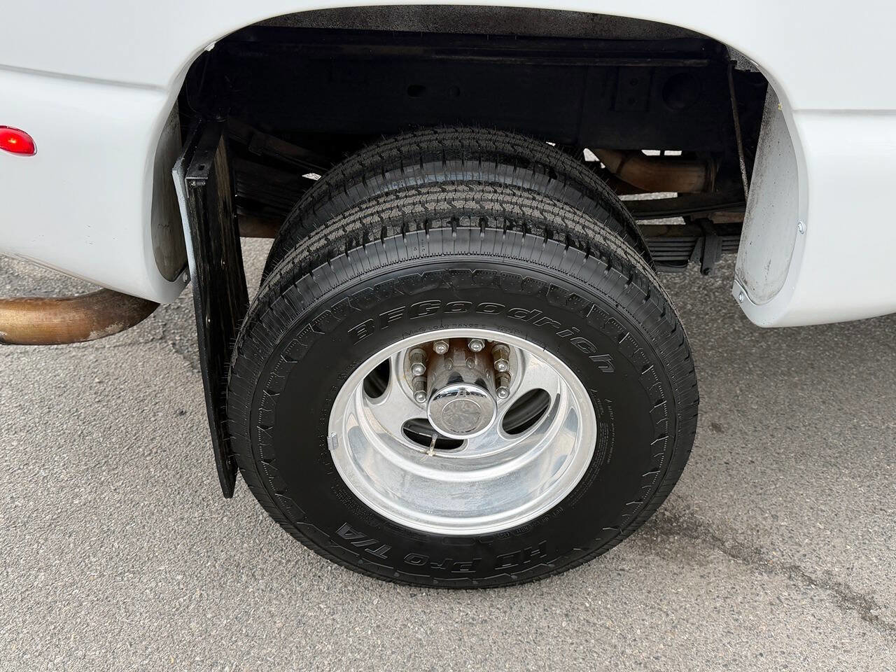 Used 2002 Chevrolet Silverado 3500 LS w/ Electrical Convenience Pkg image 31