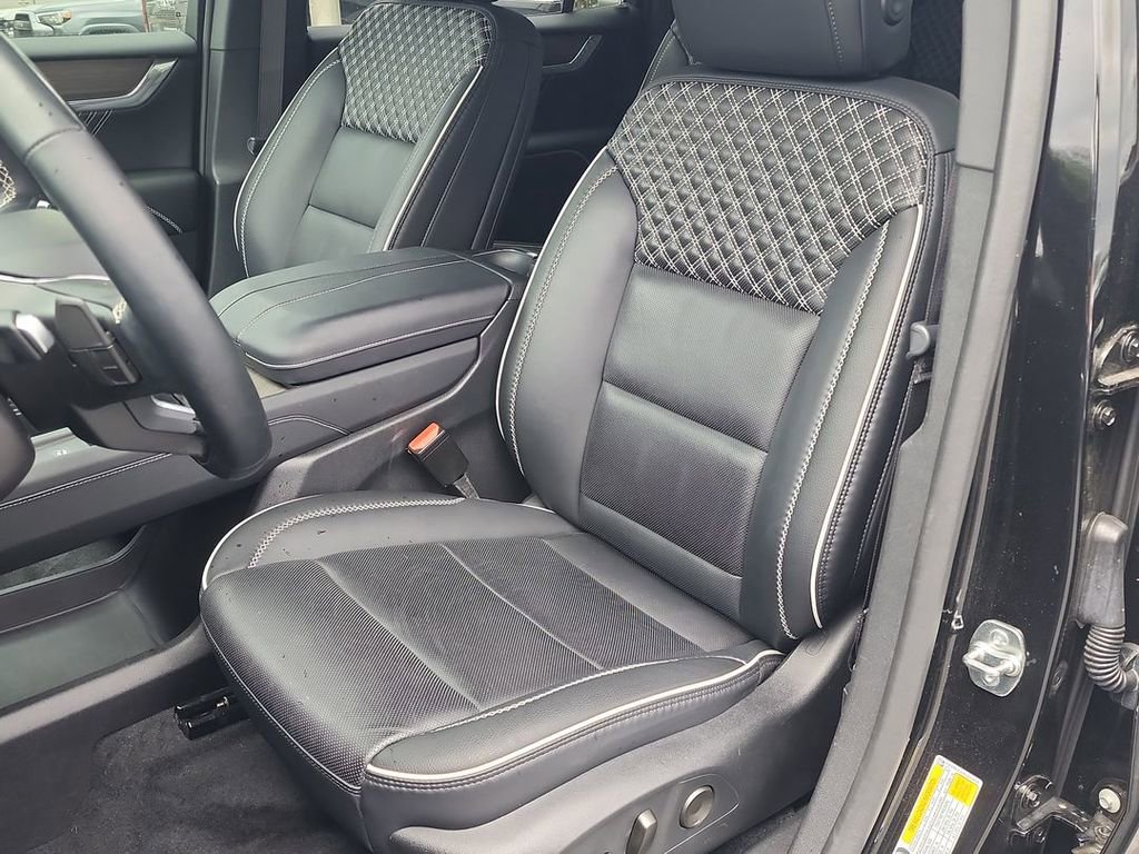 Used 2024 GMC Acadia Denali w/ Super Cruise Package FWD image 20