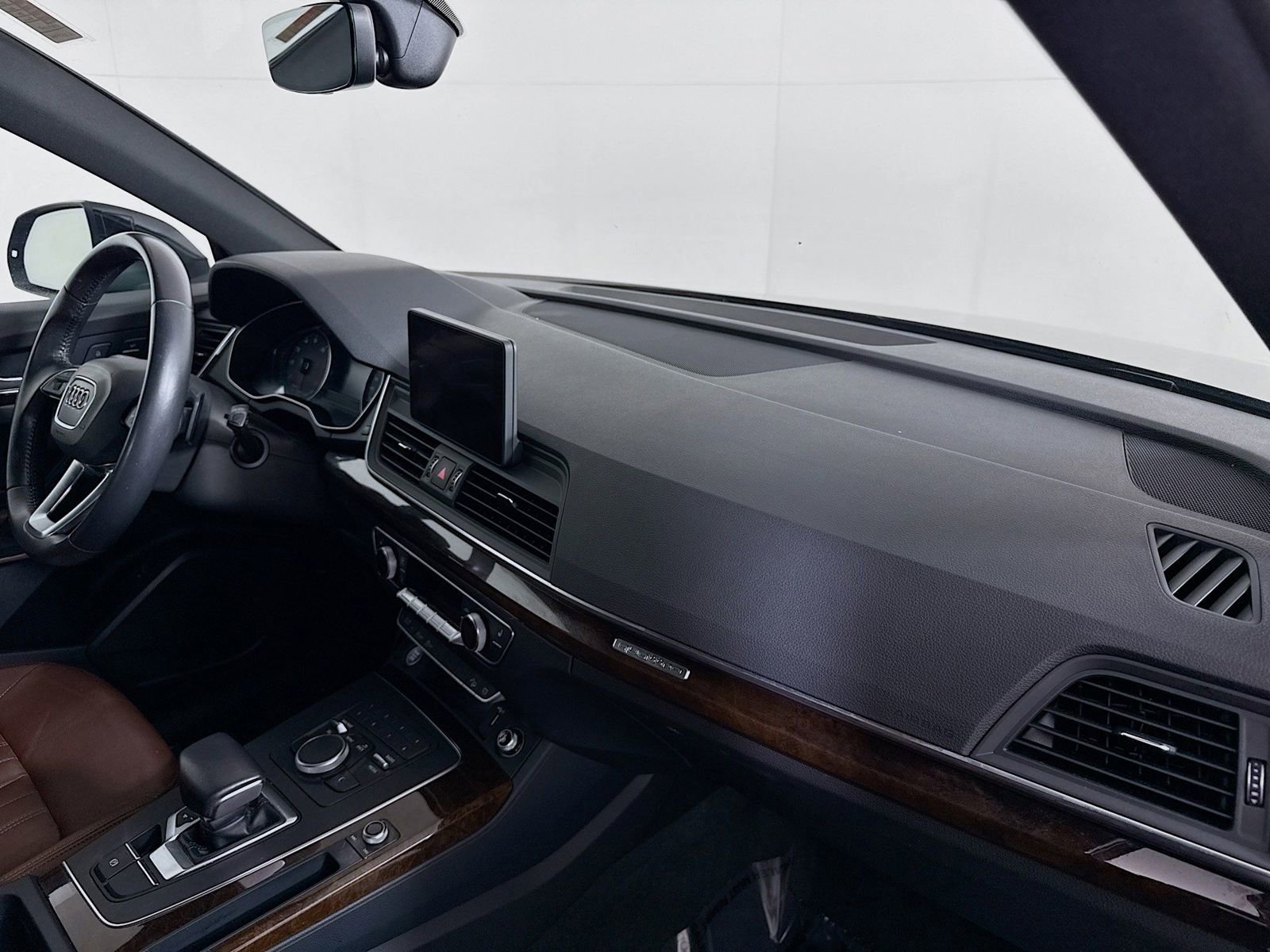 Used 2019 Audi Q5 2.0T Premium w/ Convenience Package image 27