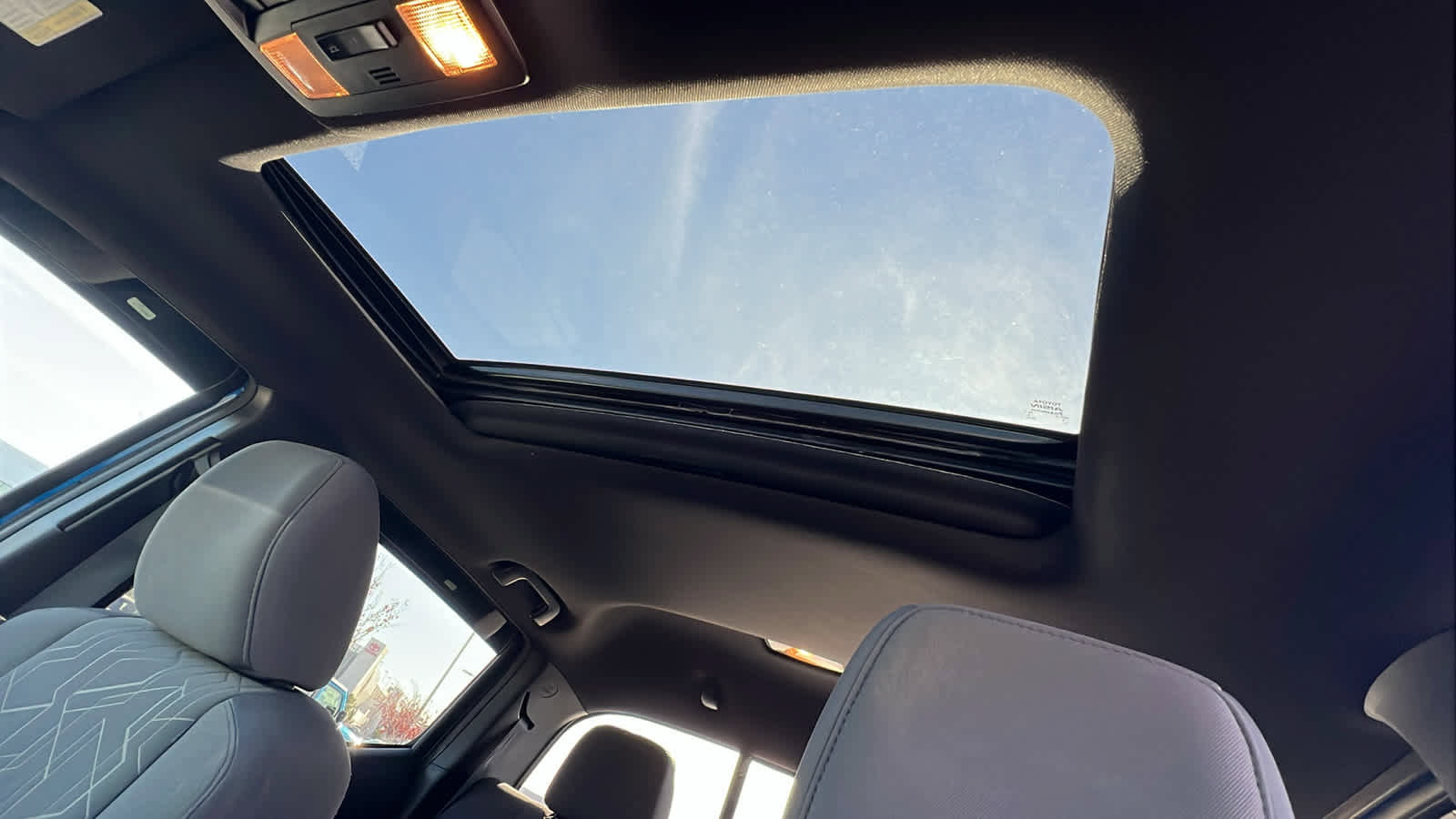 Used 2016 Toyota Tacoma TRD Off-Road image 31