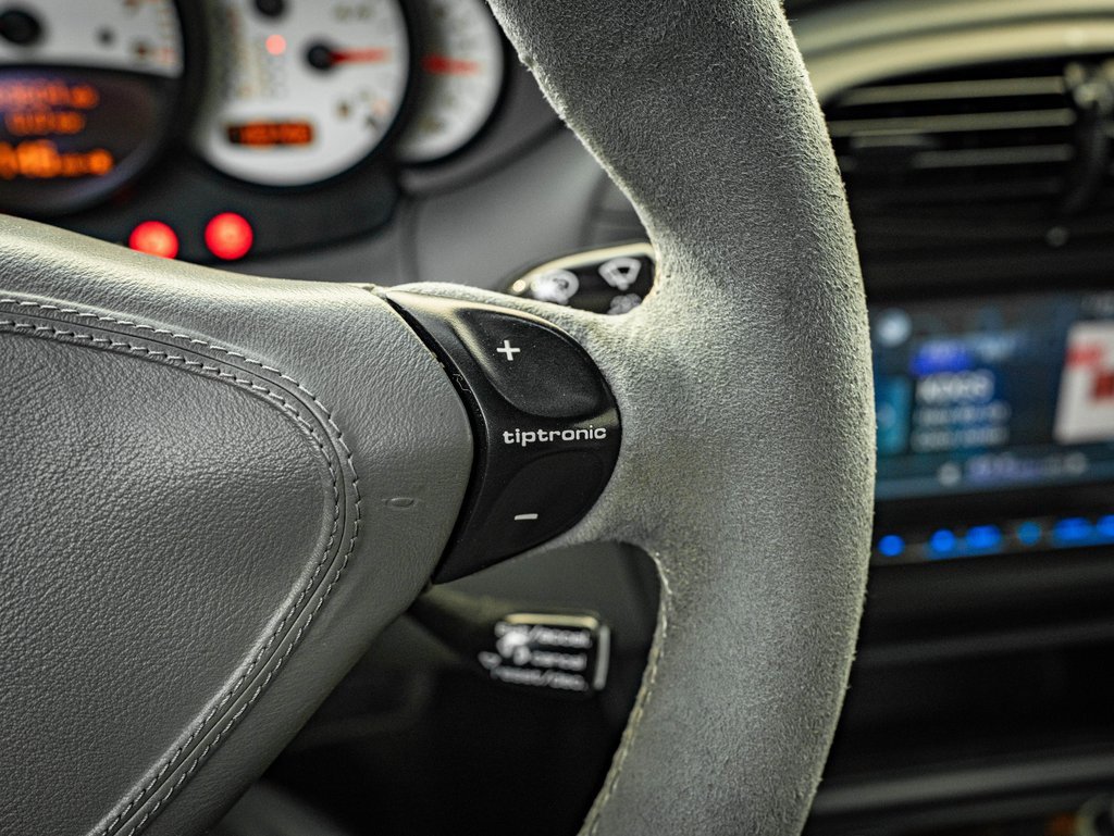 Used 2001 Porsche 911 Turbo image 39