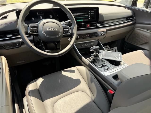 New 2026 Kia Carnival EX FWD image 7
