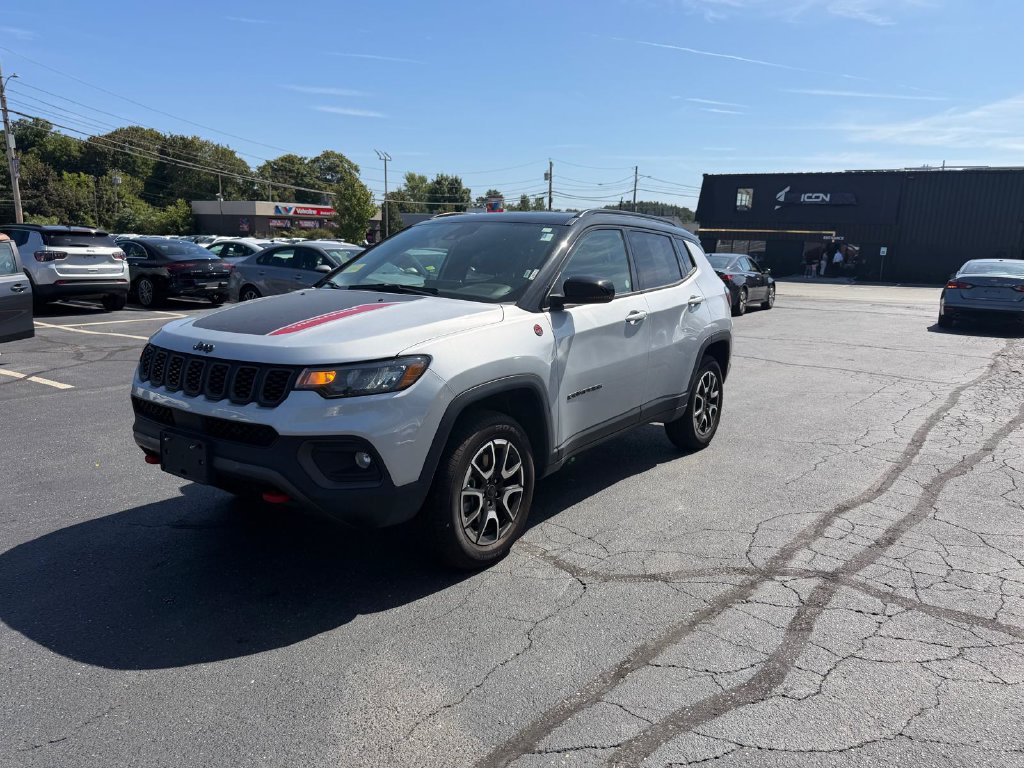Used 2025 Jeep Compass Trailhawk