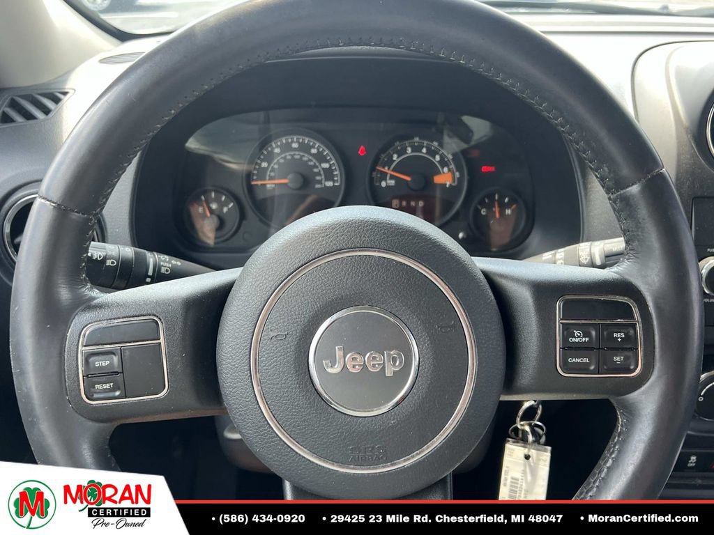 Used 2014 Jeep Patriot Latitude FWD image 17