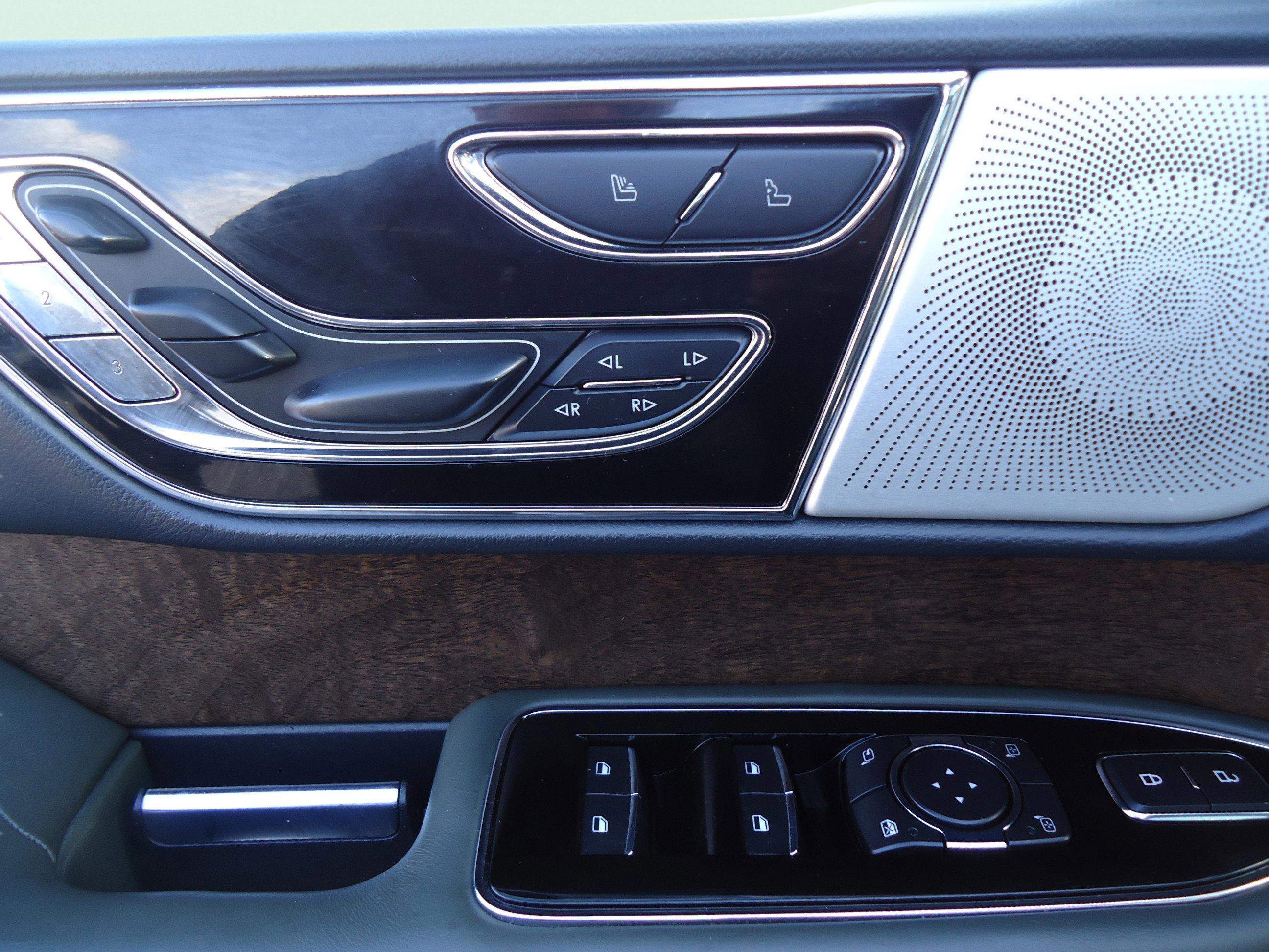 Used 2022 Lincoln Navigator L Black Label image 27