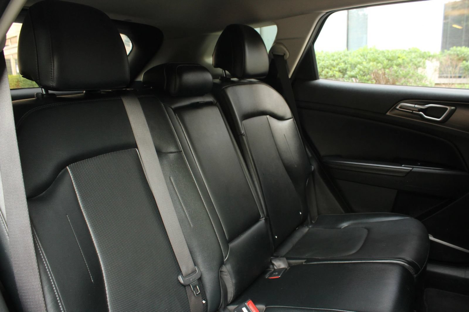 Used 2024 Kia Sportage EX FWD image 21