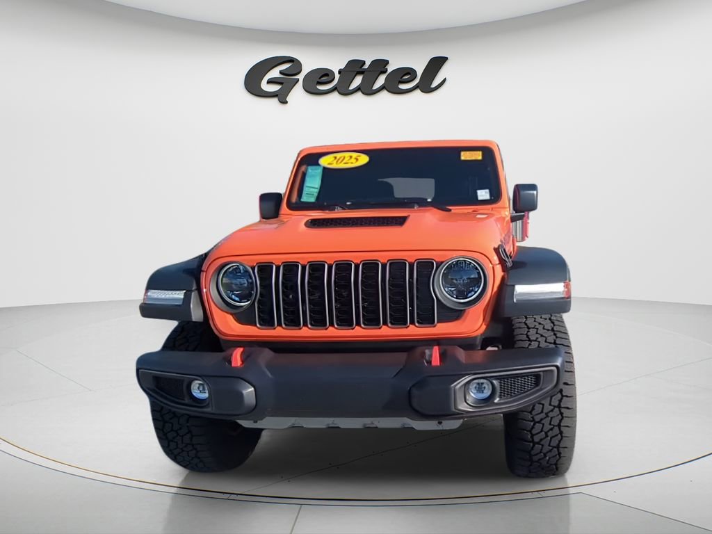 Used 2025 Jeep Gladiator Mojave w/ Safety Group image 8