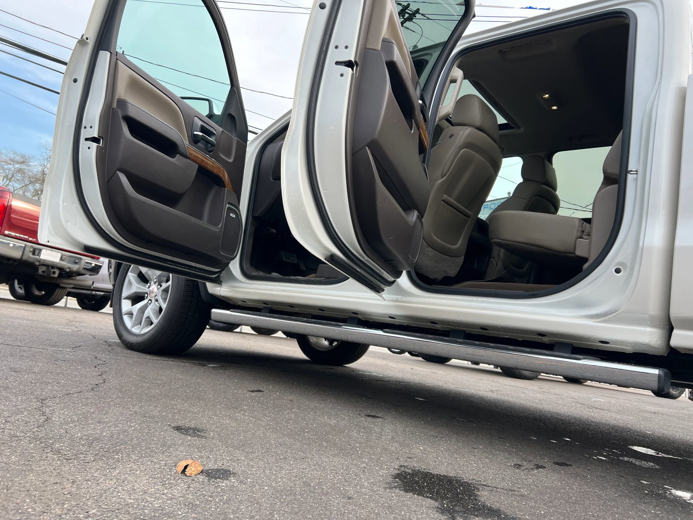 Used 2015 GMC Sierra 1500 SLT w/ SLT Crew Cab Value Package image 30