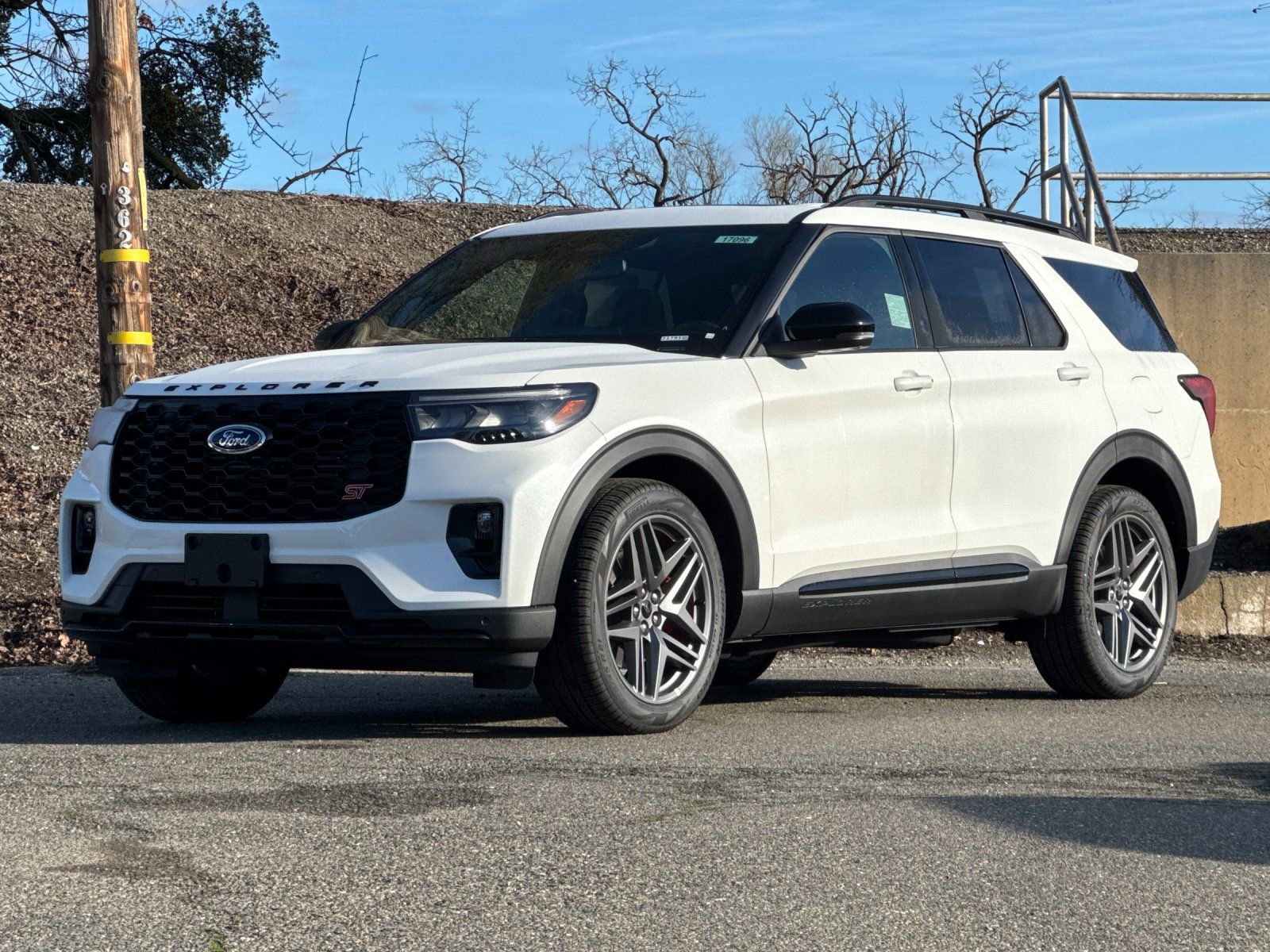 New 2026 Ford Explorer ST w/ Sun And Sound Package image 7