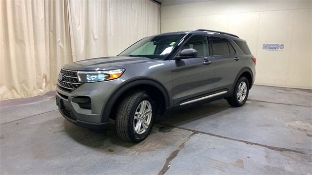 Used 2023 Ford Explorer XLT image 46