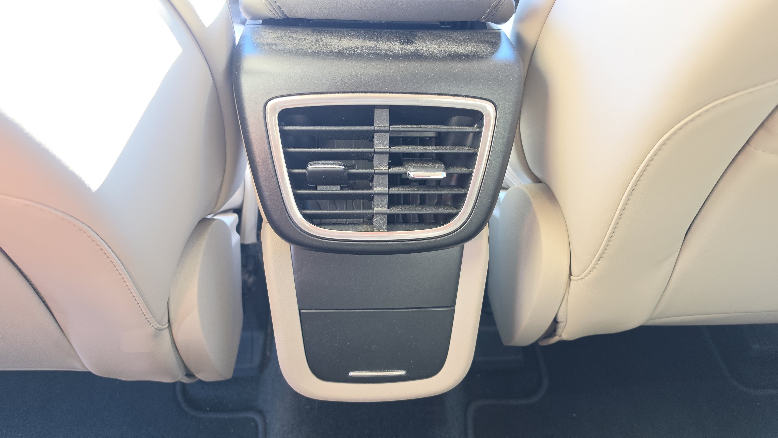 Used 2016 Lincoln MKX Select w/ Select Plus Package FWD image 21