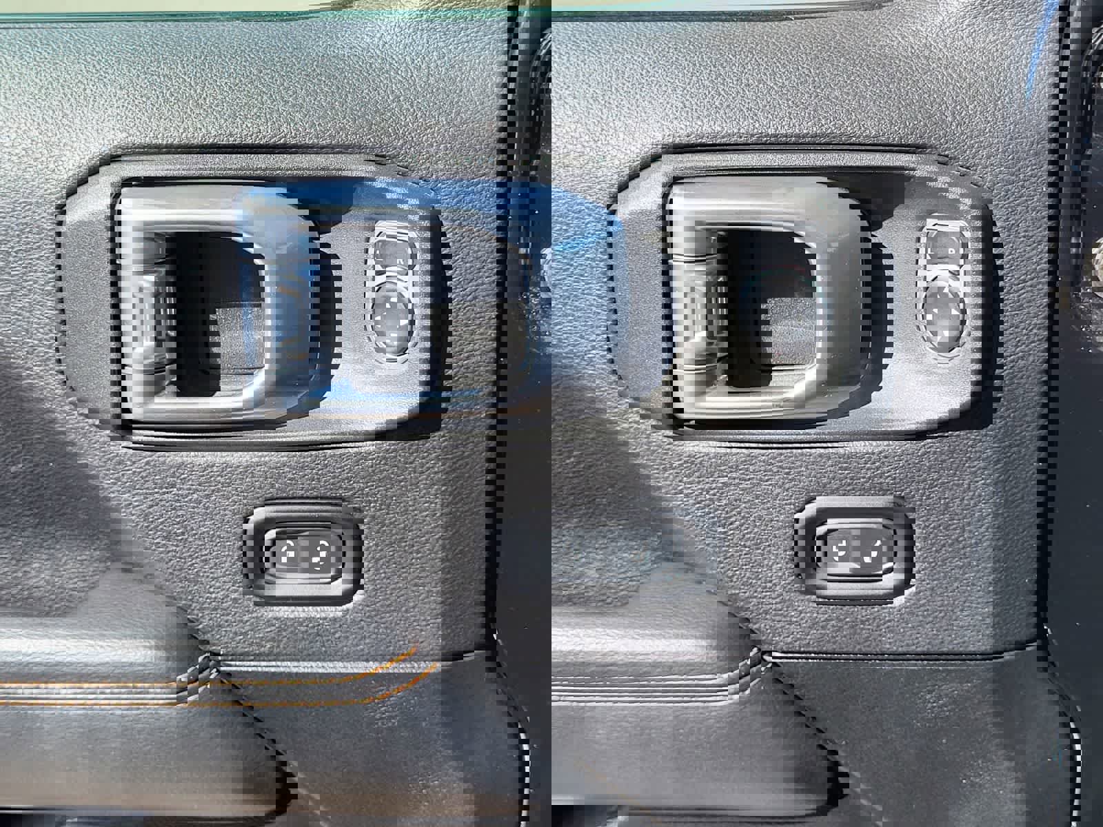 Used 2022 Jeep Gladiator Mojave w/ LED Lighting Group image 15