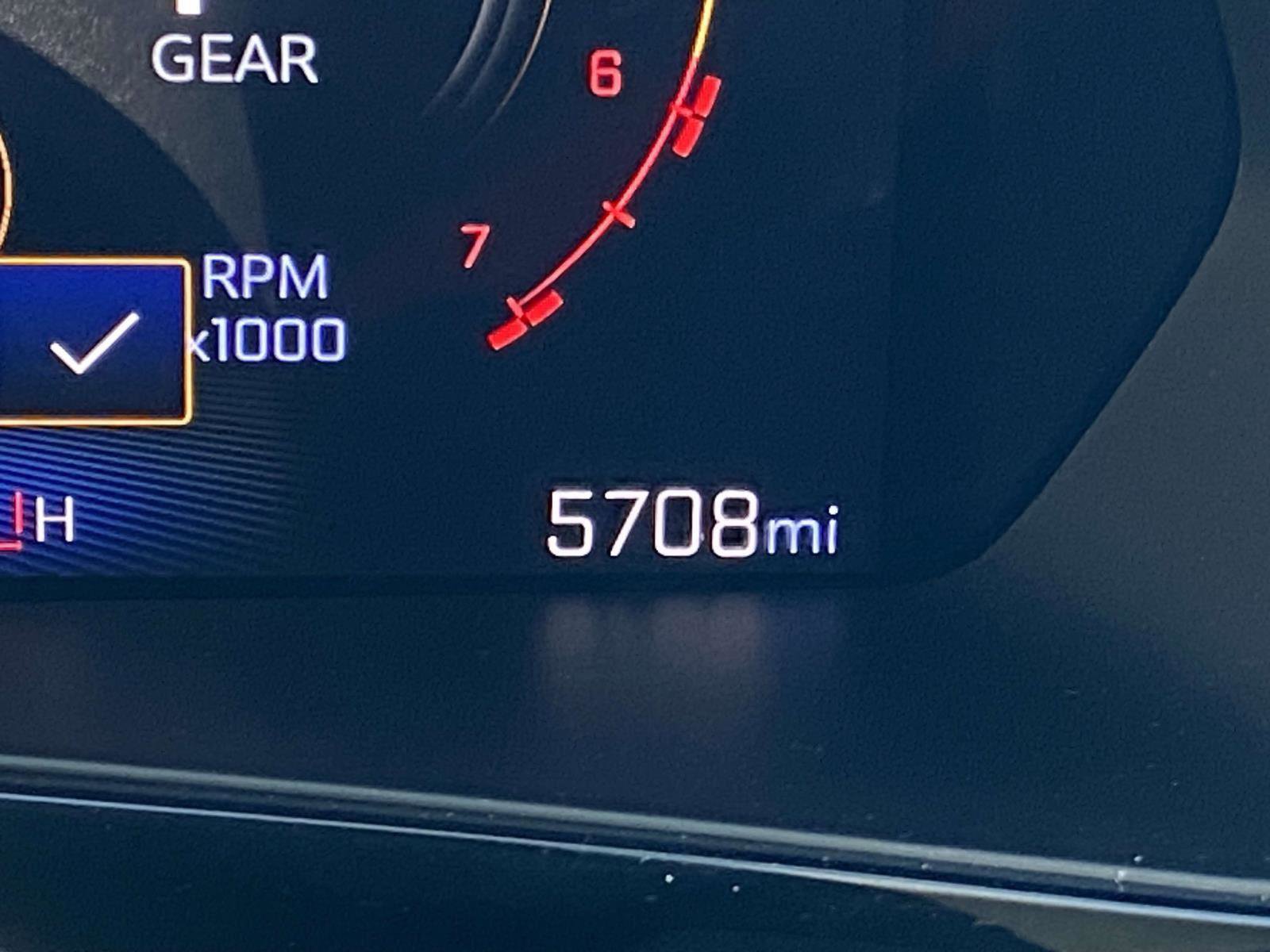 Used 2024 Chevrolet Colorado Z71 w/ Z71 Convenience Package 2 image 3