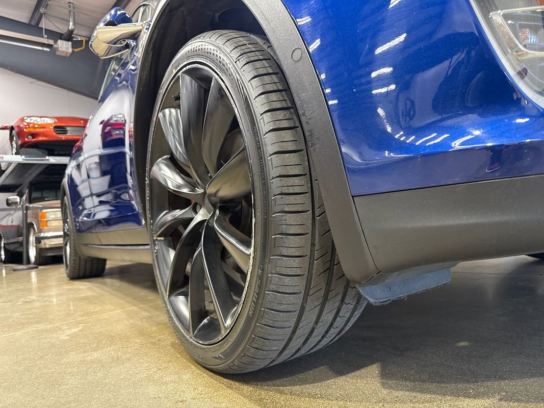 Used 2016 Tesla Model X Performance image 42