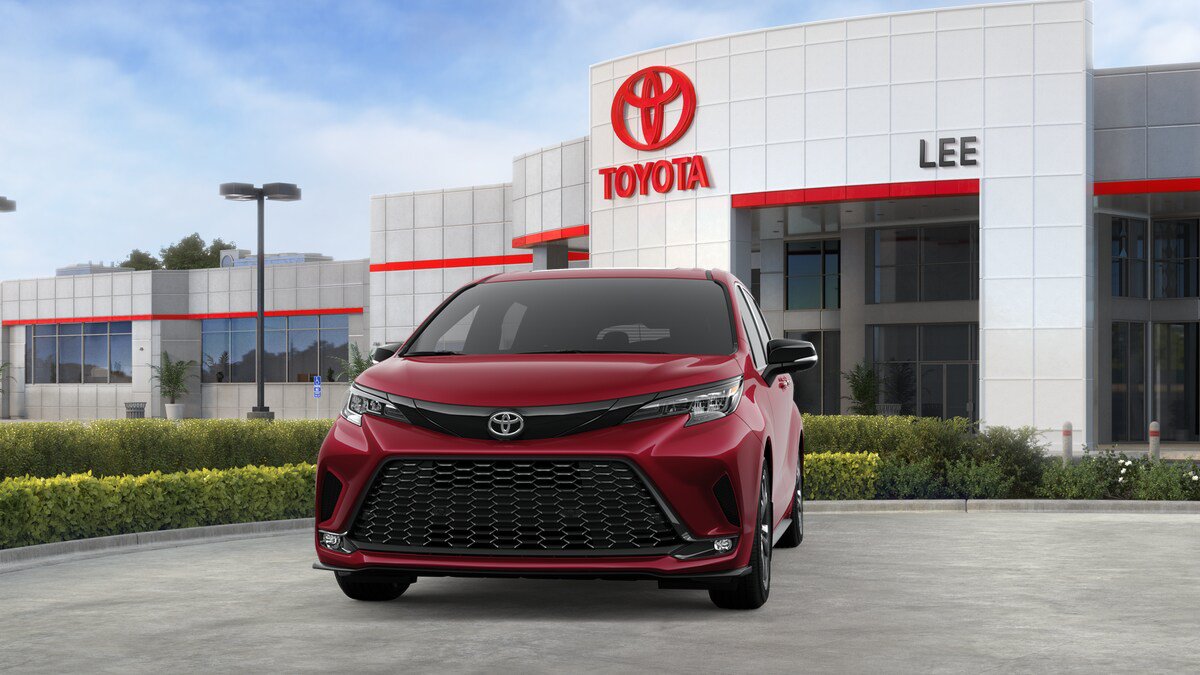 New 2026 Toyota Sienna XSE AWD/4WD image 18