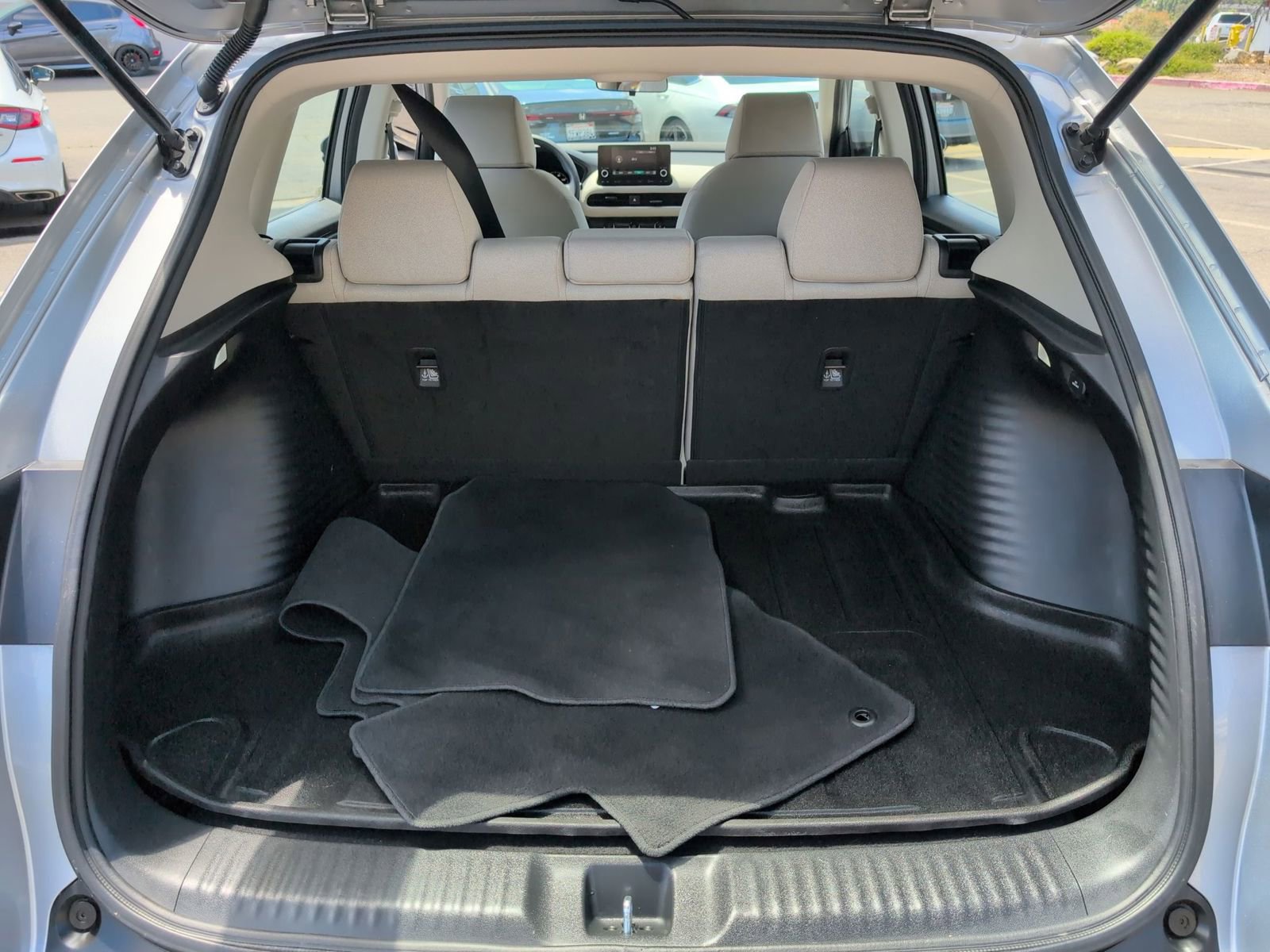 Used 2023 Honda HR-V LX image 33