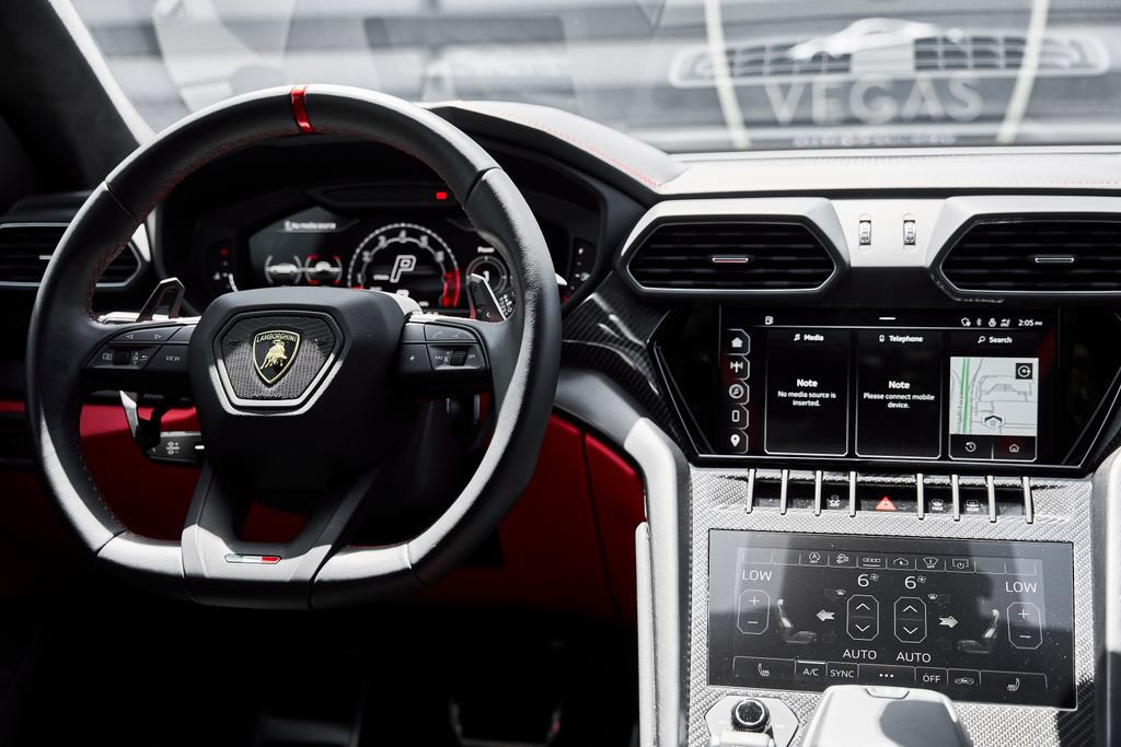 Used 2023 Lamborghini Urus S AWD/4WD image 53