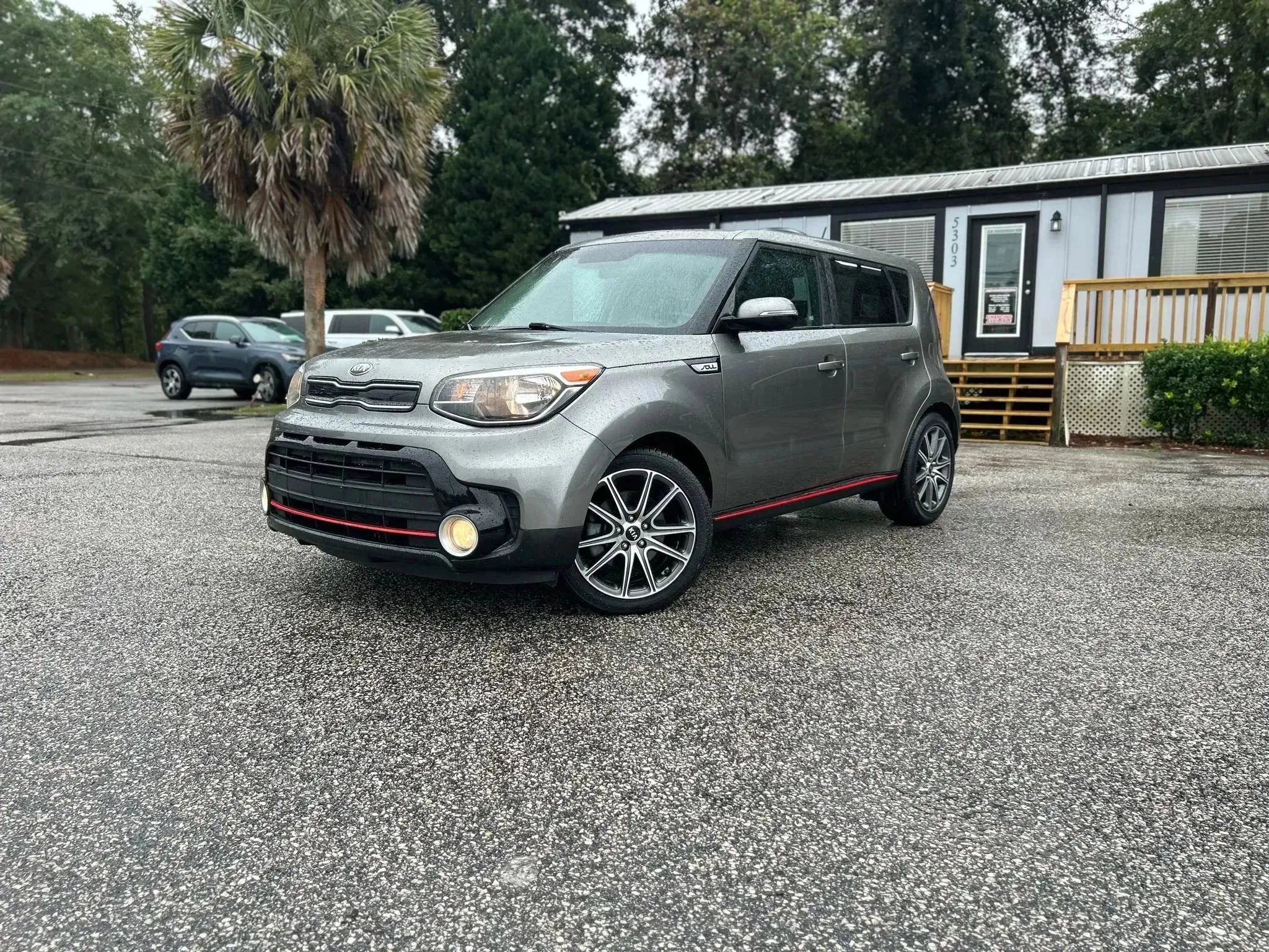 Used 2018 Kia Soul ! image 3