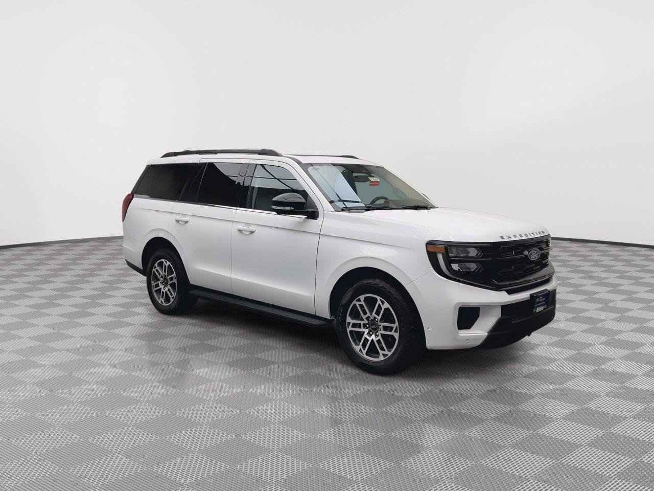 Used 2025 Ford Expedition Active AWD/4WD image 41