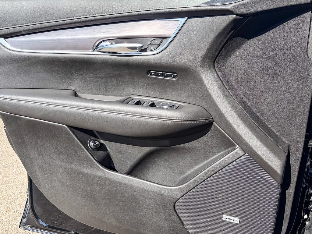 Certified 2024 Cadillac XT6 Luxury w/ LPO, Floor Liner Package AWD/4WD image 36