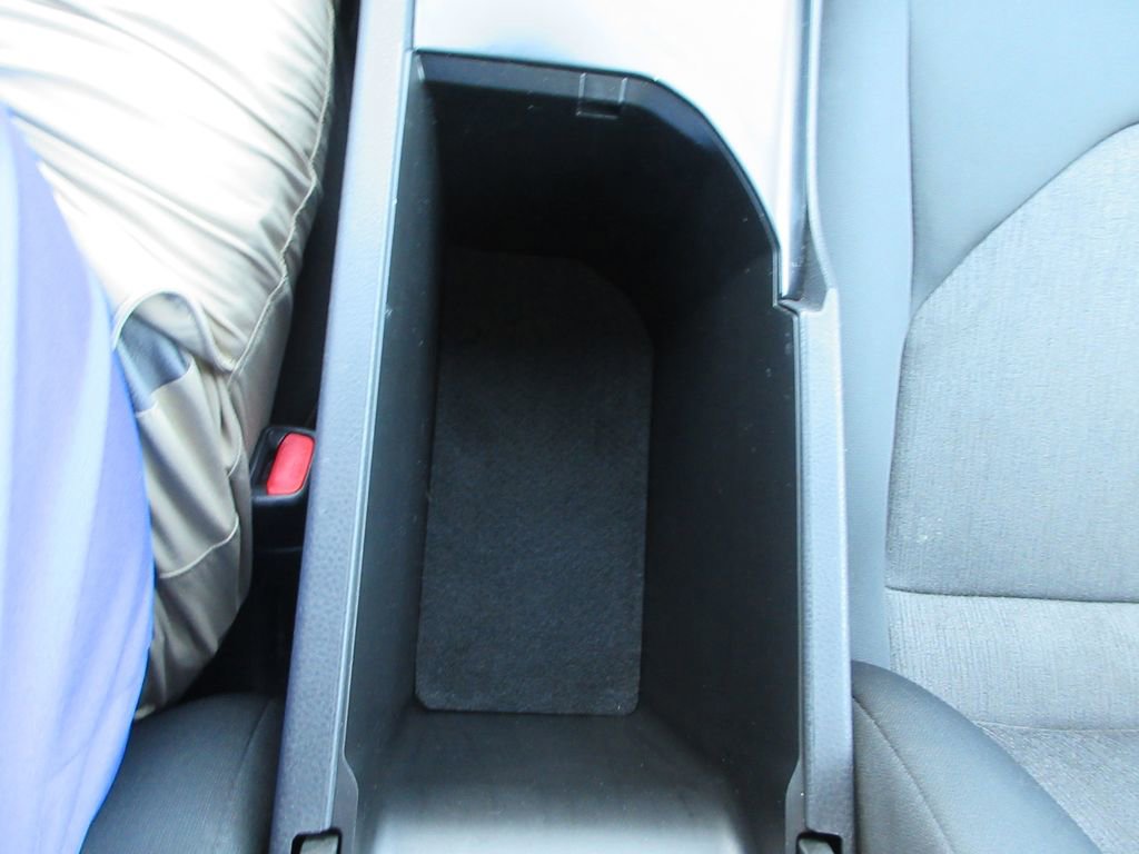 Used 2019 Toyota Camry LE FWD image 25