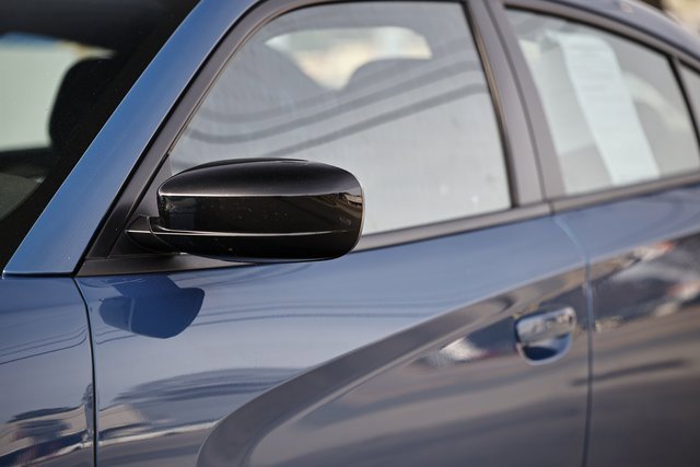 Used 2023 Dodge Charger SXT image 2