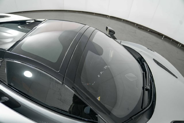 Used 2022 McLaren 765LT RWD image 32