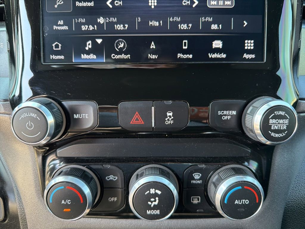 Used 2022 RAM 3500 Tradesman AWD/4WD image 35