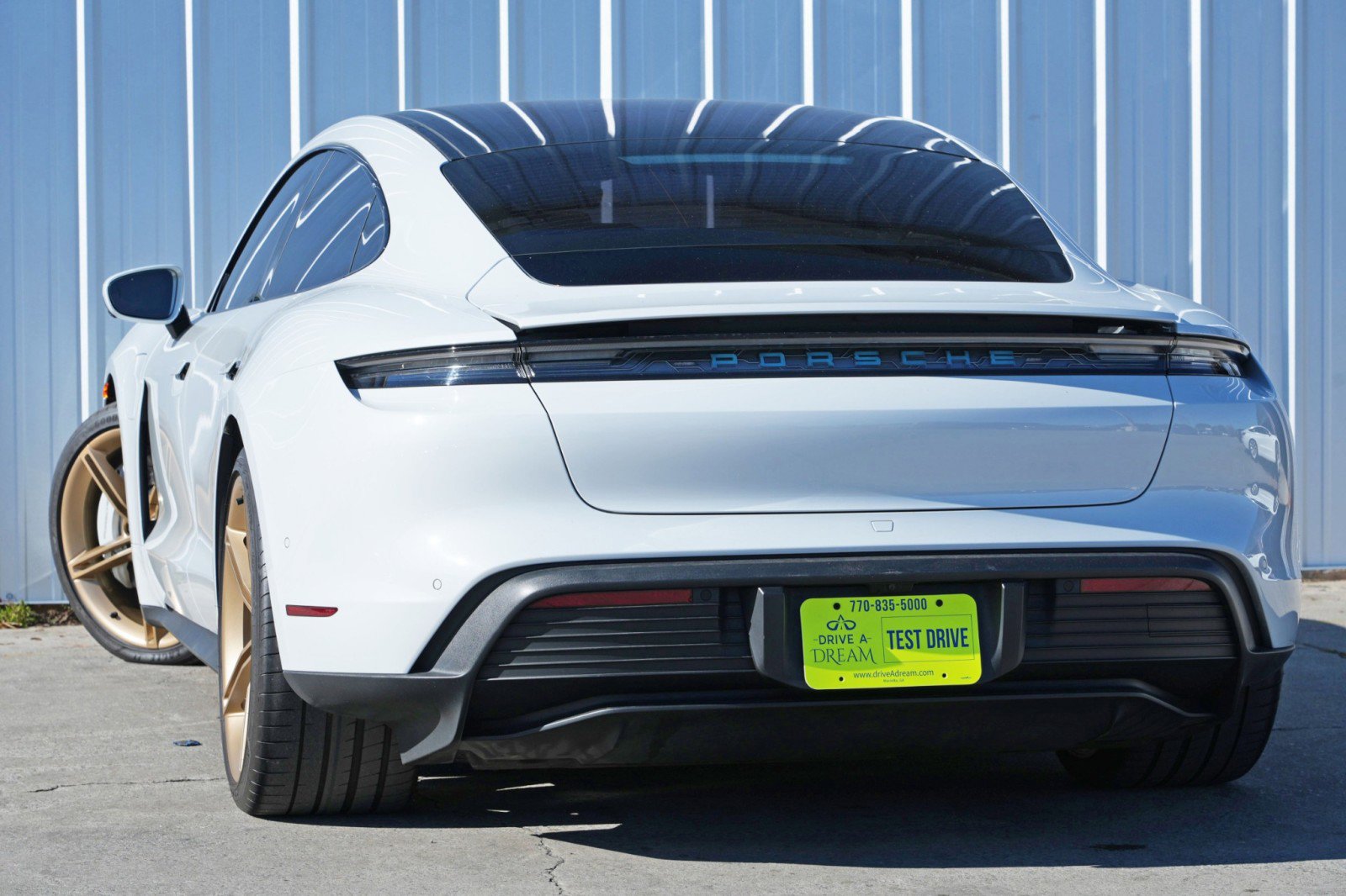 Used 2022 Porsche Taycan 4S AWD/4WD image 6