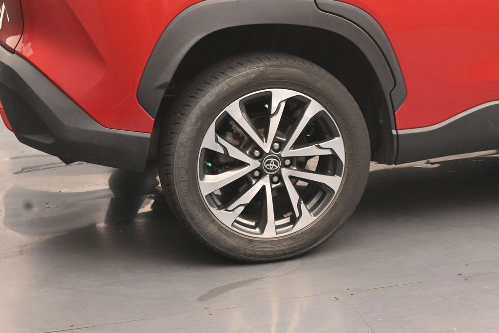 Used 2022 Toyota Corolla Cross XLE FWD image 10