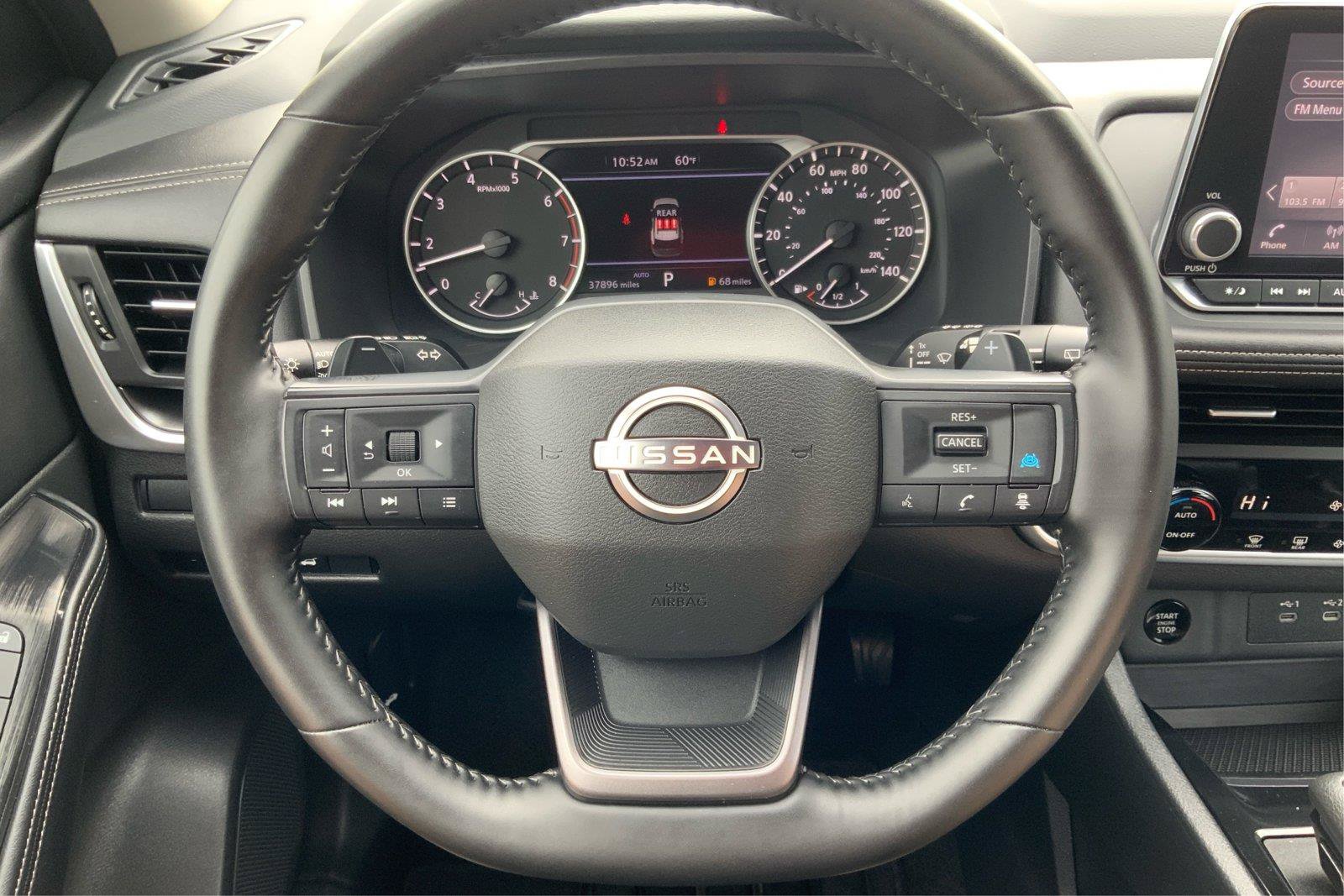Used 2025 Nissan Rogue SV AWD/4WD image 16