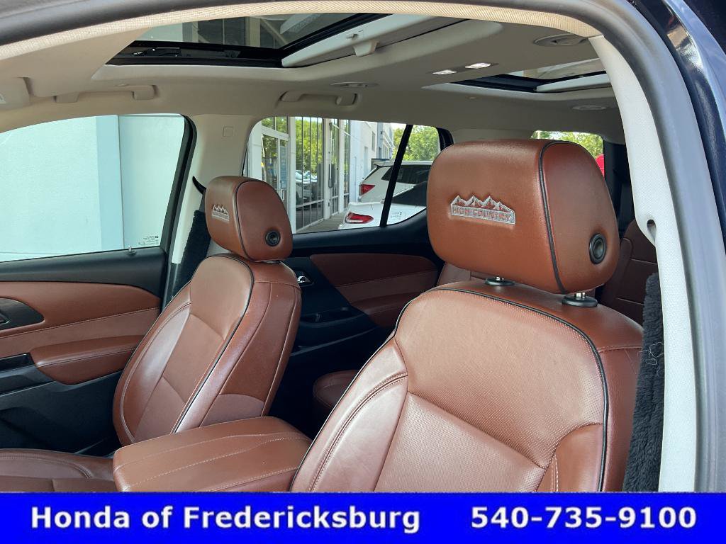 Used 2020 Chevrolet Traverse High Country w/ LPO, Floor Liner Package AWD/4WD image 35