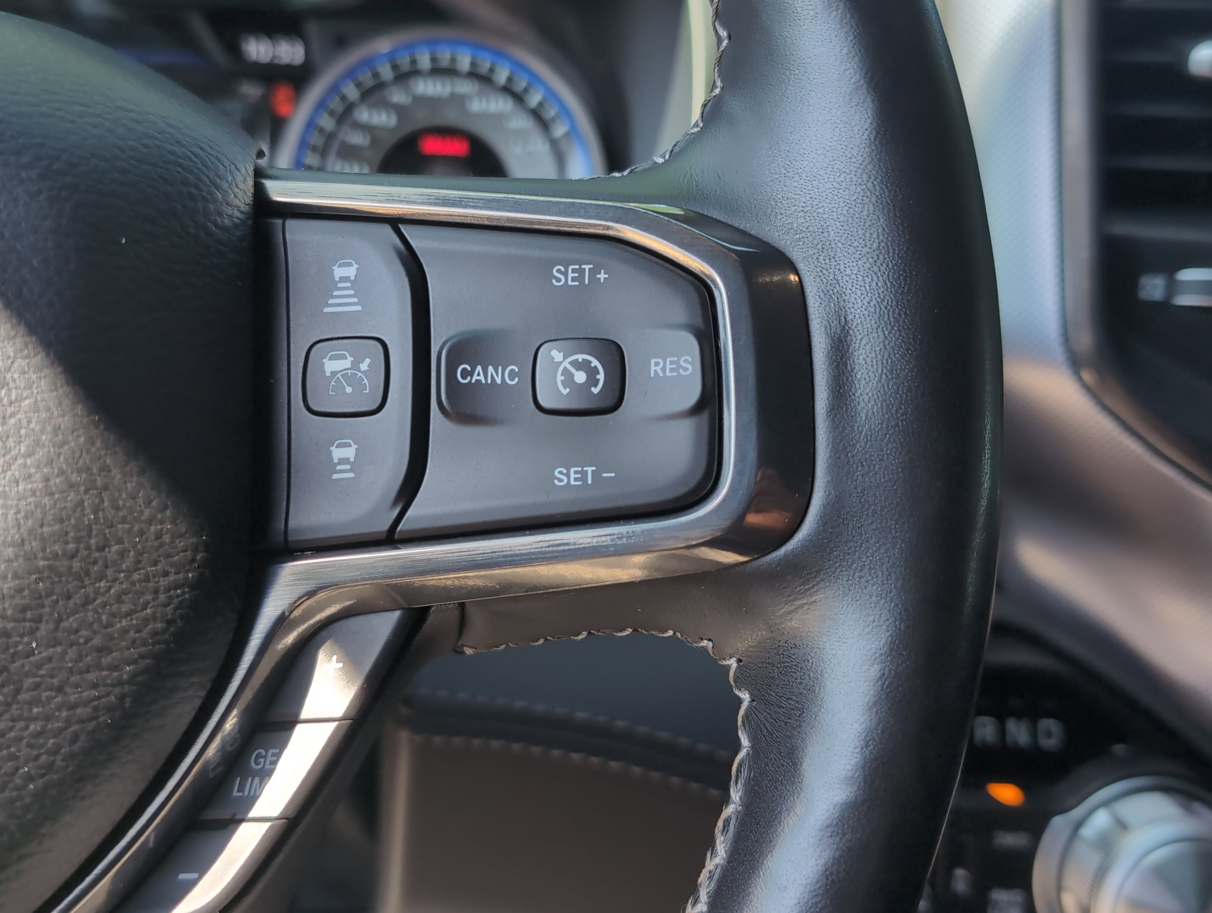 Used 2021 RAM 1500 Limited AWD/4WD image 19