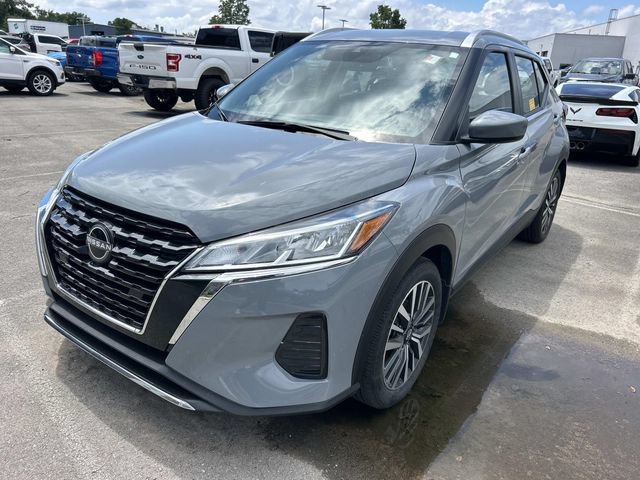 Used 2023 Nissan Kicks SV FWD image 1