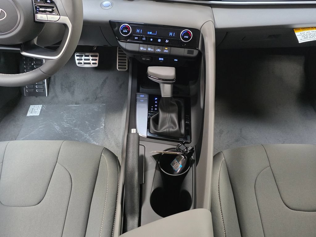 New 2026 Hyundai Elantra SEL Sport Premium FWD image 16