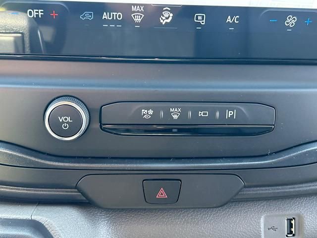 New 2025 Ford Transit 150 Low Roof image 31