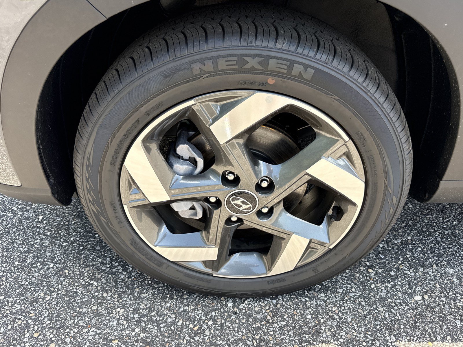 New 2026 Hyundai Venue SEL FWD image 9