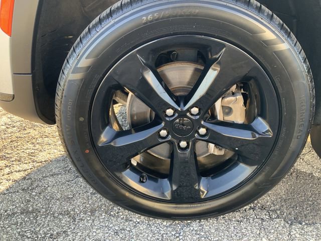 Used 2021 Jeep Grand Cherokee L Laredo image 10