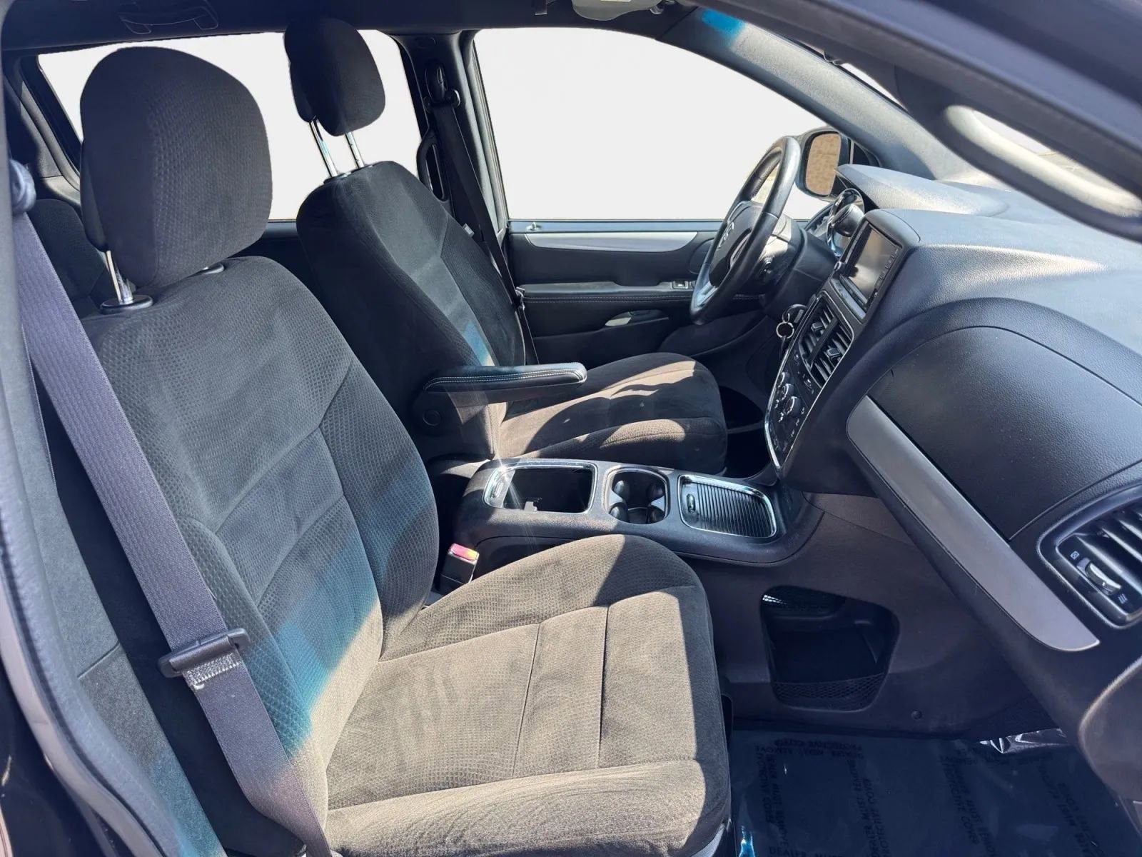 Used 2015 Dodge Grand Caravan SXT w/ Blacktop Package image 10