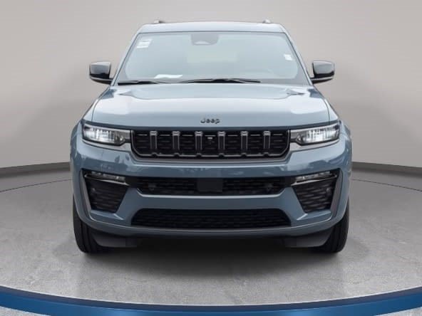 New 2026 Jeep Grand Cherokee Limited Reserve AWD/4WD image 2