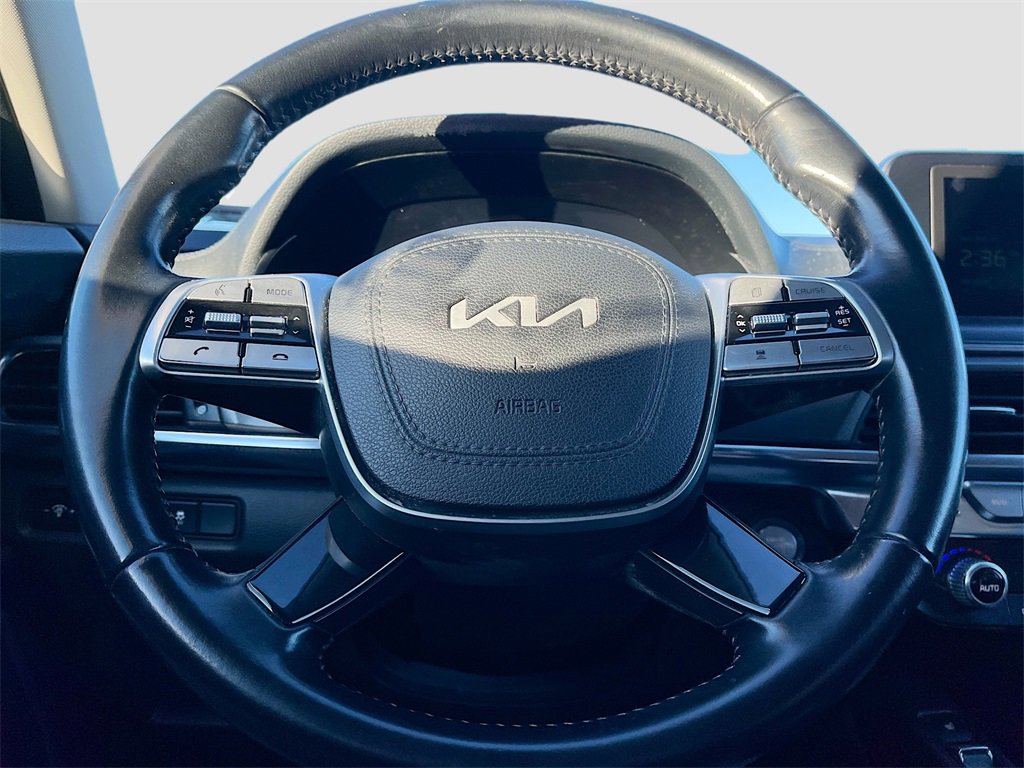 Used 2022 Kia Telluride S image 11