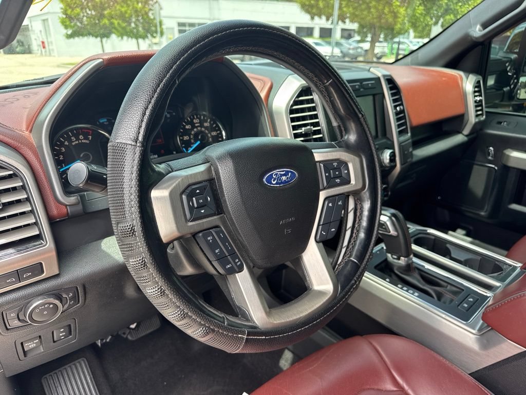 Used 2018 Ford F150 Platinum w/ Equipment Group 701A Luxury AWD/4WD image 9