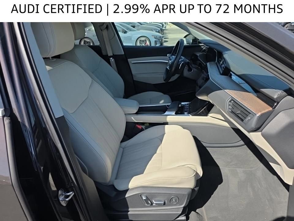 Used 2024 Audi Q8 e-tron Prestige image 8