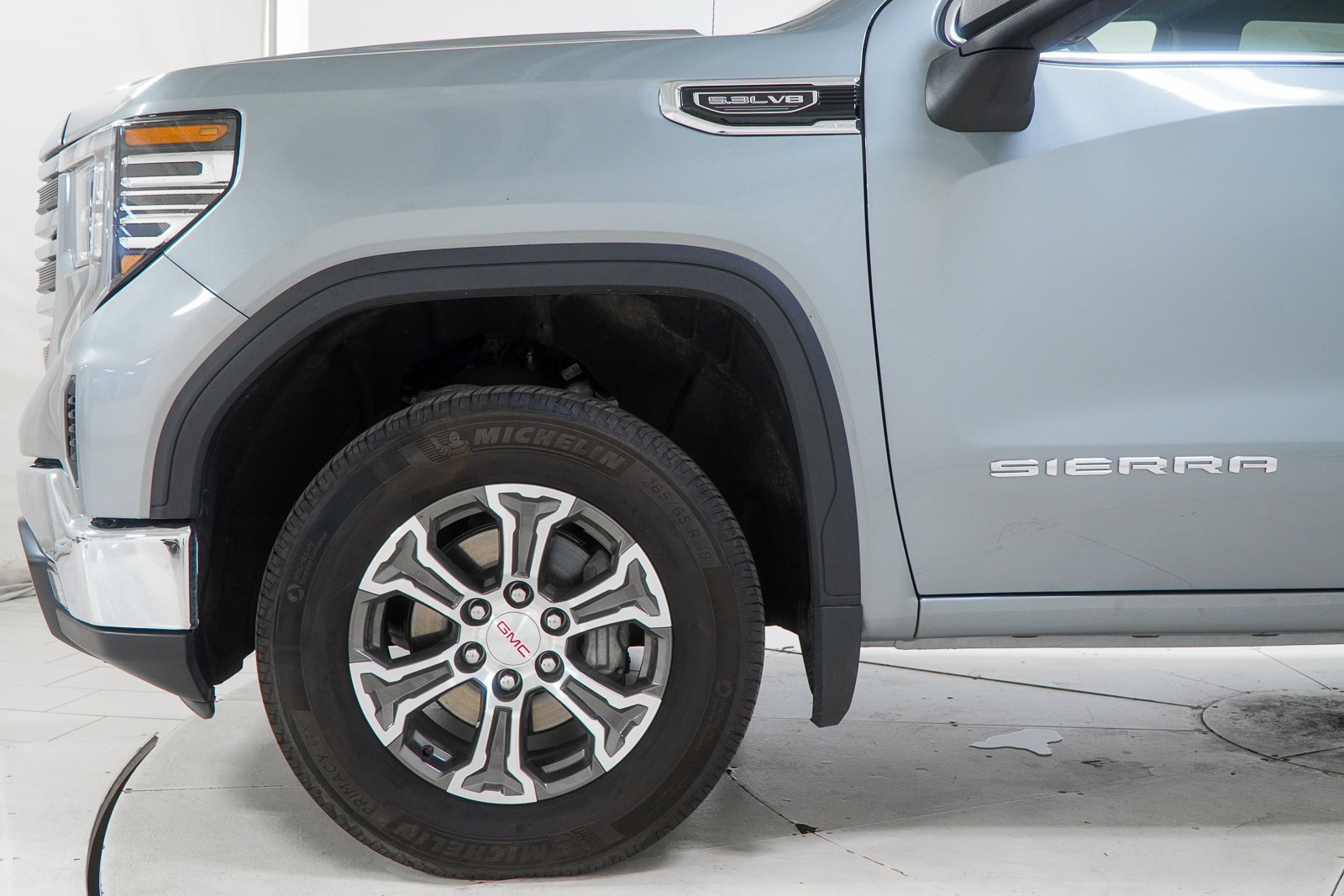 Used 2026 GMC Sierra 1500 SLT AWD/4WD image 16