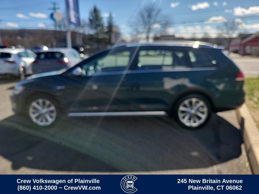 Used 2018 Volkswagen Golf Alltrack SE image 25