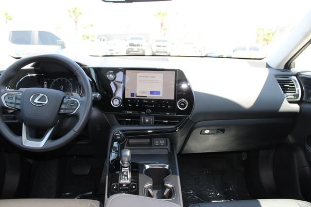 Certified 2025 Lexus NX 250 FWD w/ Accessory Package (Z1) image 10