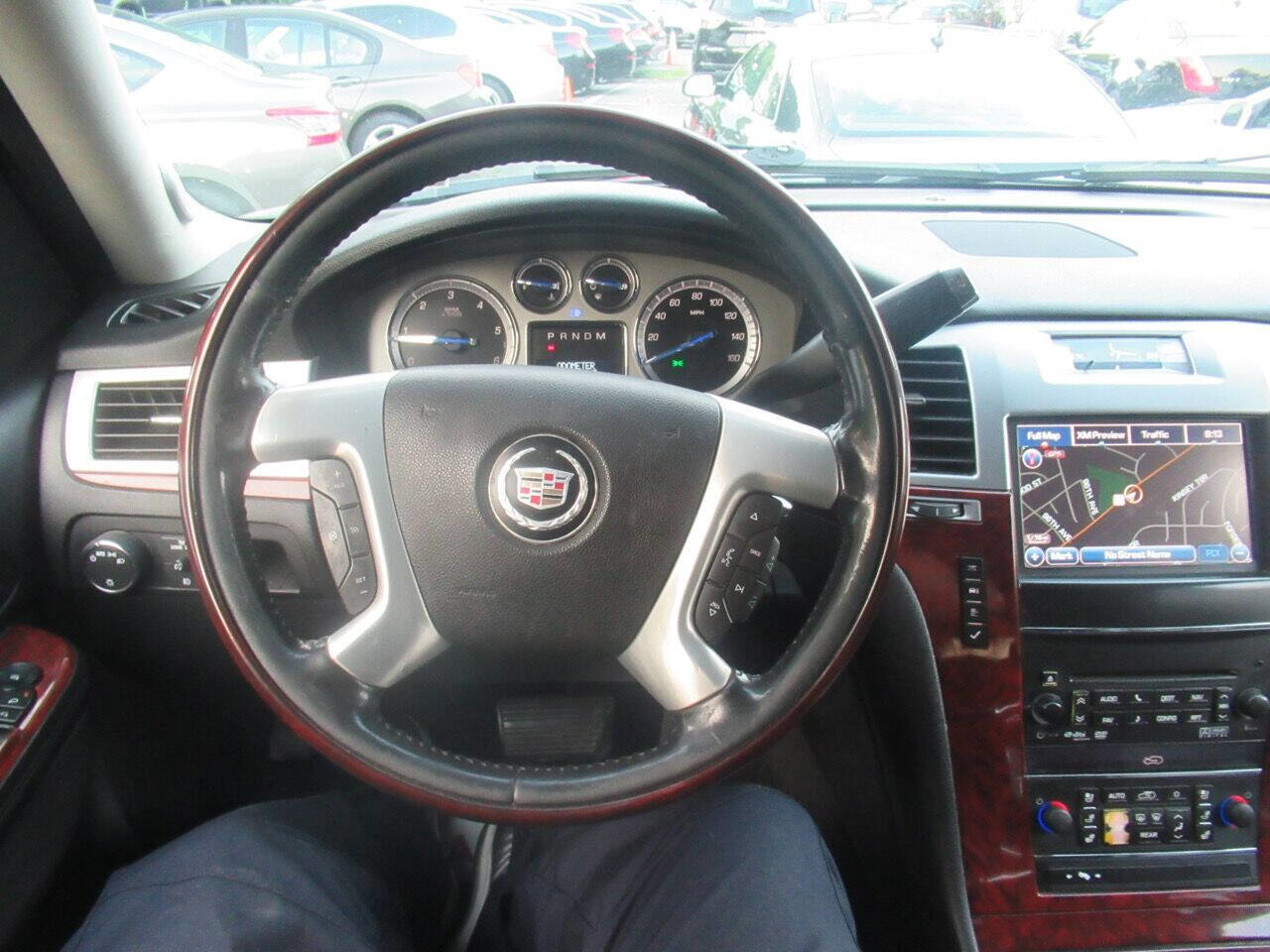 Used 2013 Cadillac Escalade ESV AWD w/ Livery Package image 18