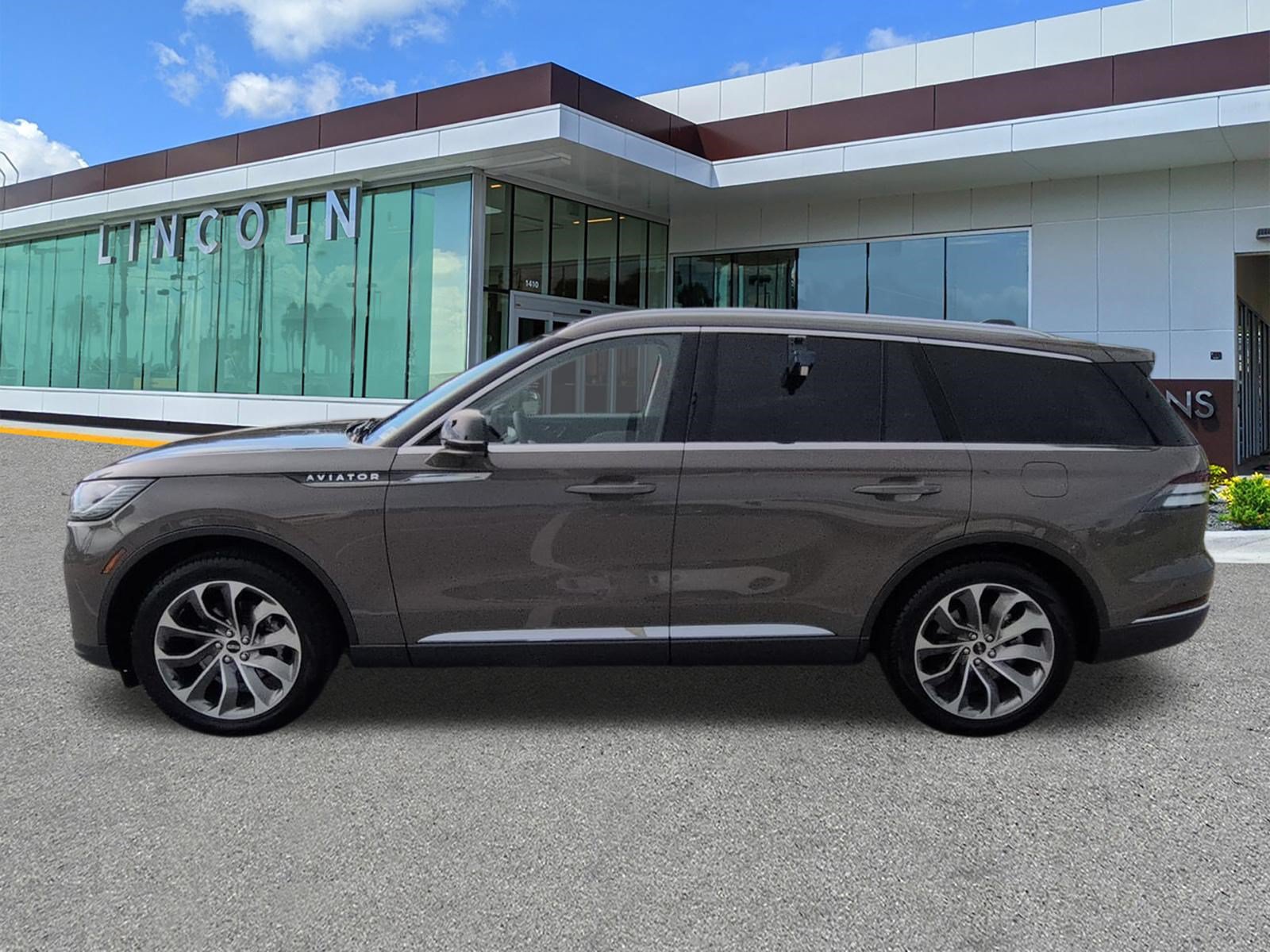 New 2026 Lincoln Aviator Reserve RWD image 7