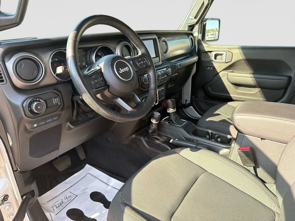 Used 2023 Jeep Wrangler Unlimited w/ Cold Weather Group AWD/4WD image 20