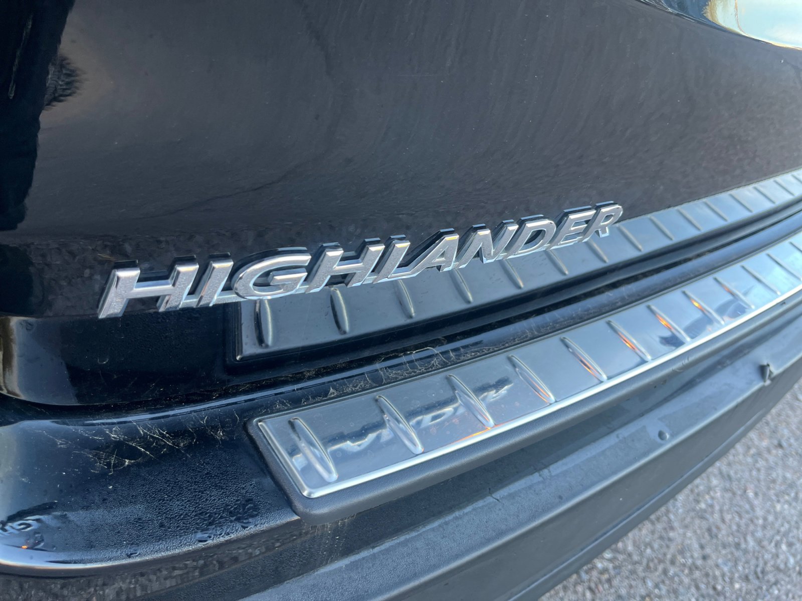 Used 2015 Toyota Highlander XLE image 24